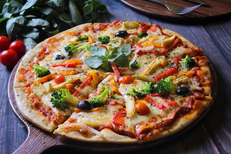 Garden Supreme veggie pizza